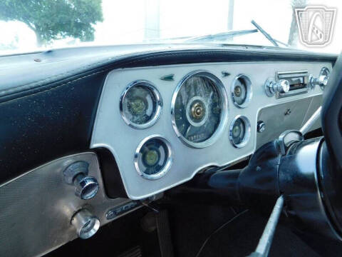 1957 Packard Clipper