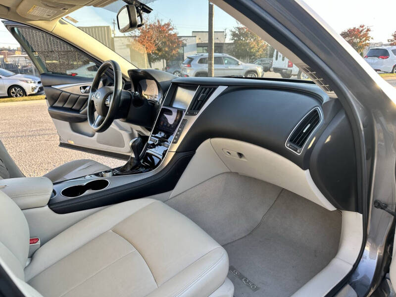 2014 Infiniti Q50 Premium