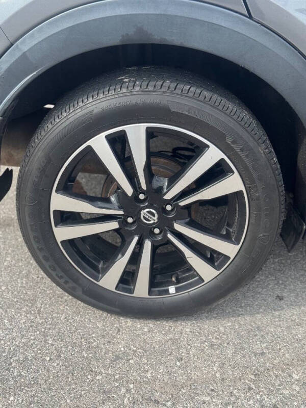 2020 Nissan Kicks SV