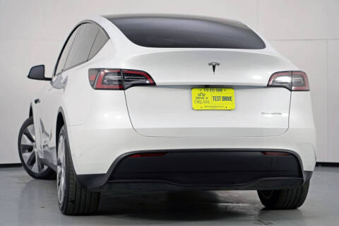 2023 Tesla Model Y Long Range