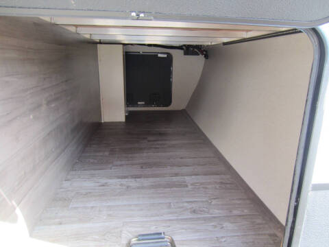 2019 Winnebago MInnie Plus Series 29DDBH