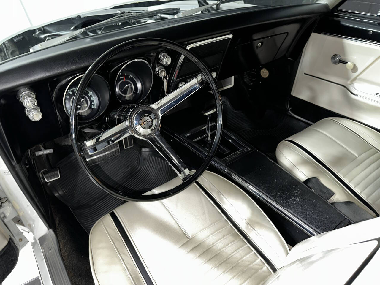 1967 Chevrolet Camaro 46