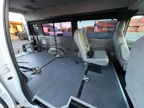 2012 Ford E-Series E-350 SD