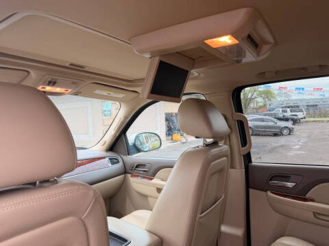 2013 Chevrolet Suburban LT