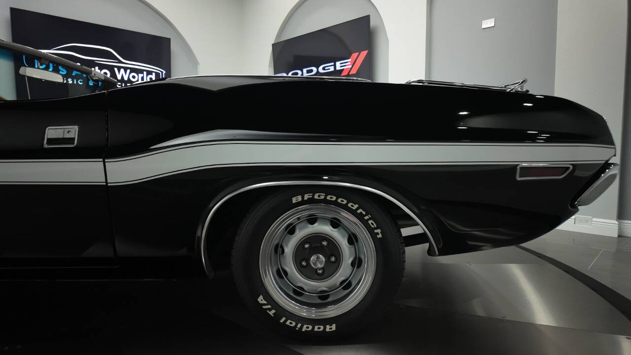1970 Dodge Challenger 28