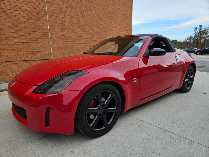 2005 Nissan 350Z for sale at MULTI GROUP AUTOMOTIVE in Doraville GA
