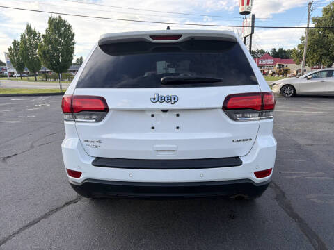 2020 Jeep Grand Cherokee Laredo E