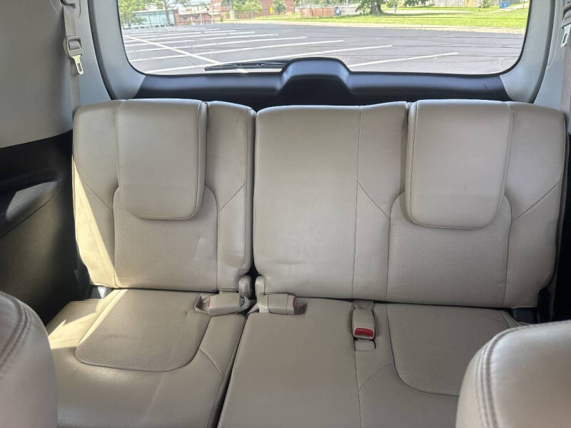 2017 Nissan Armada Platinum