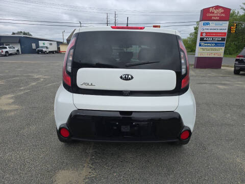 2016 Kia Soul +