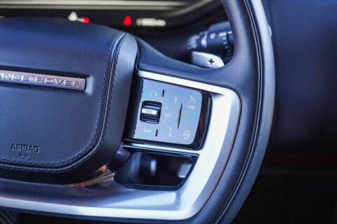 2025 Land Rover Range Rover P400 SE LWB