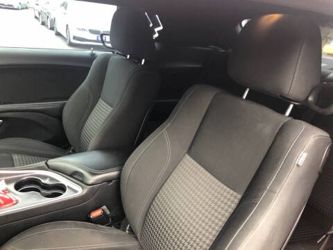 2018 Dodge Challenger SXT