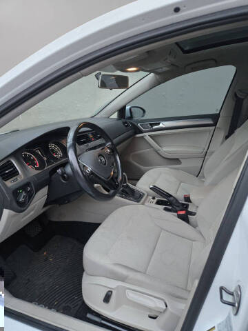 2016 Volkswagen Golf TSI S