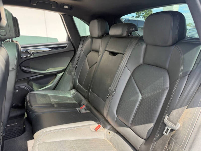 2018 Porsche Macan