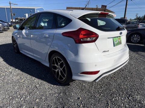 2015 Ford Focus SE