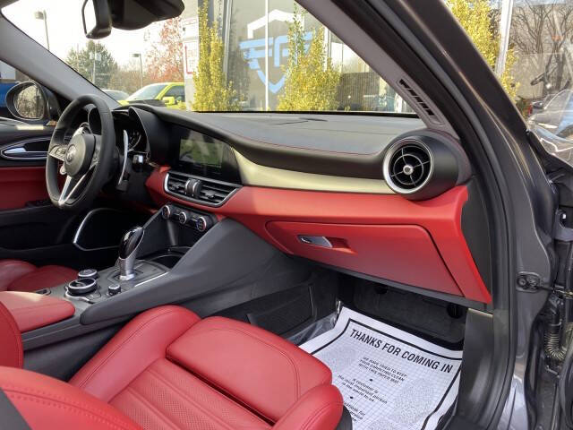 2019 Alfa Romeo Giulia Ti Sport