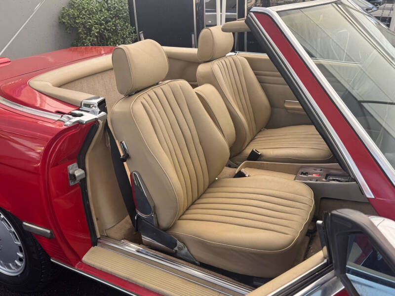 1989 Mercedes-Benz 560-Class 560 SL