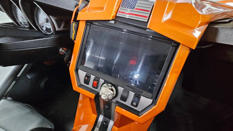 2015 Polaris Slingshot SL