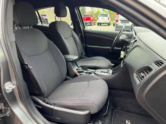 2013 Chrysler 200 Touring