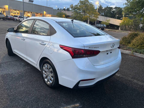 2019 Hyundai Accent SE
