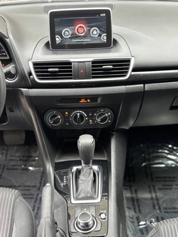 2016 Mazda MAZDA3 i Sport