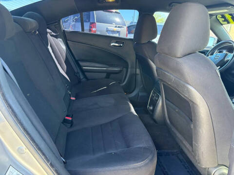 2013 Dodge Charger SE