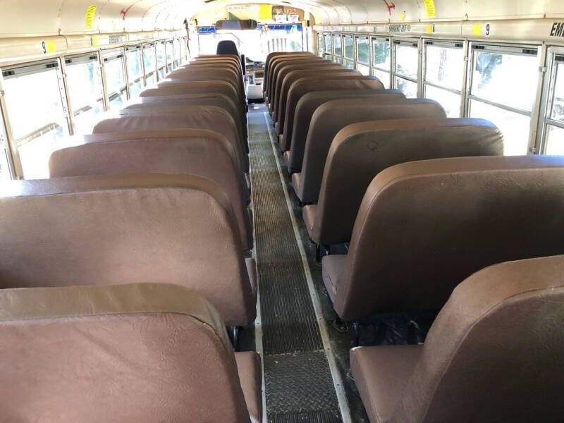 2005 Freightliner FS 65 School Bus