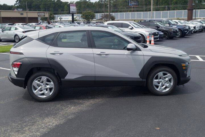 2027 Hyundai Kona SE