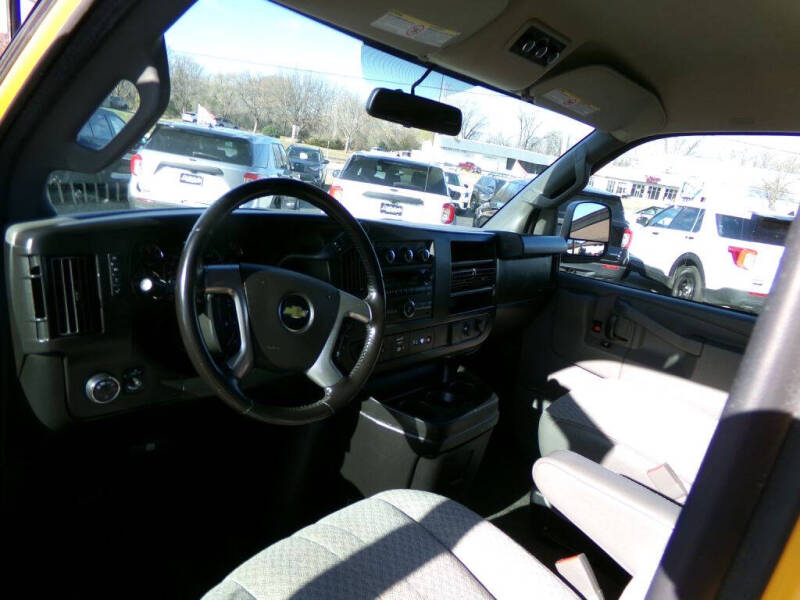 2017 Chevrolet Express LT 3500