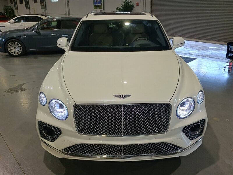 2023 Bentley Bentayga V8