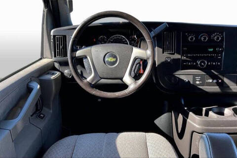 2017 Chevrolet Express LS 2500