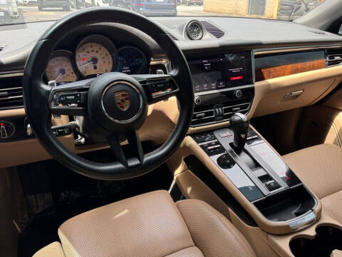2023 Porsche Macan