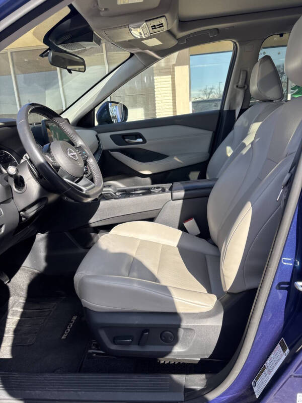 2022 Nissan Rogue SV