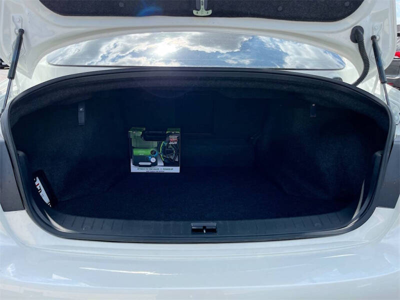 2024 Infiniti Q50 Sensory