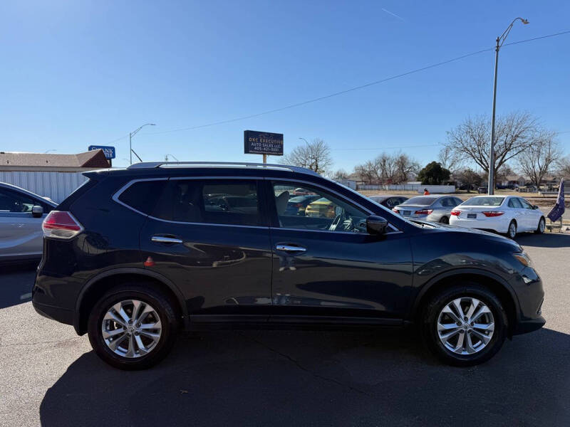 2016 Nissan Rogue SV