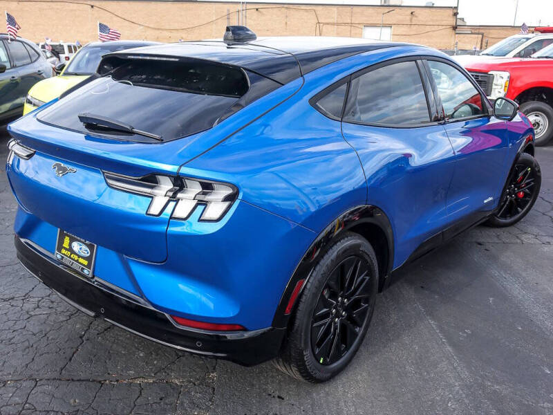 2025 Ford Mustang Mach-E Premium