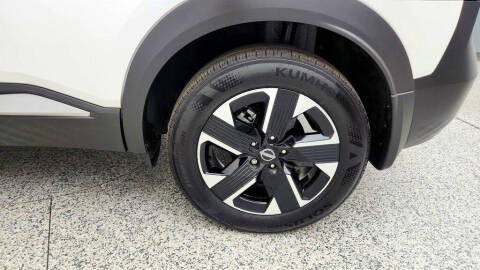 2025 Nissan Kicks SV