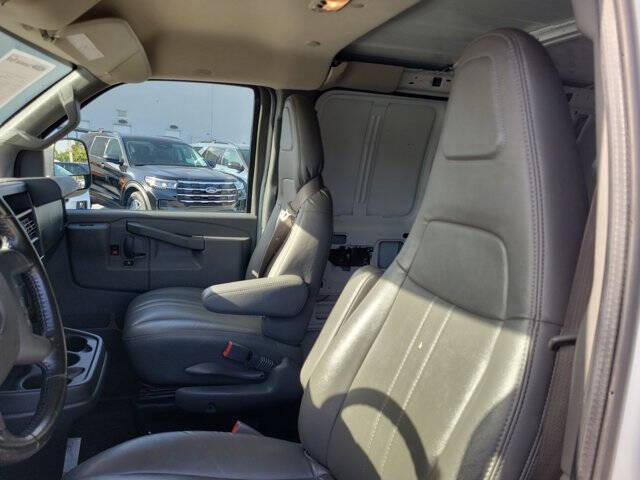 2021 Chevrolet Express 2500