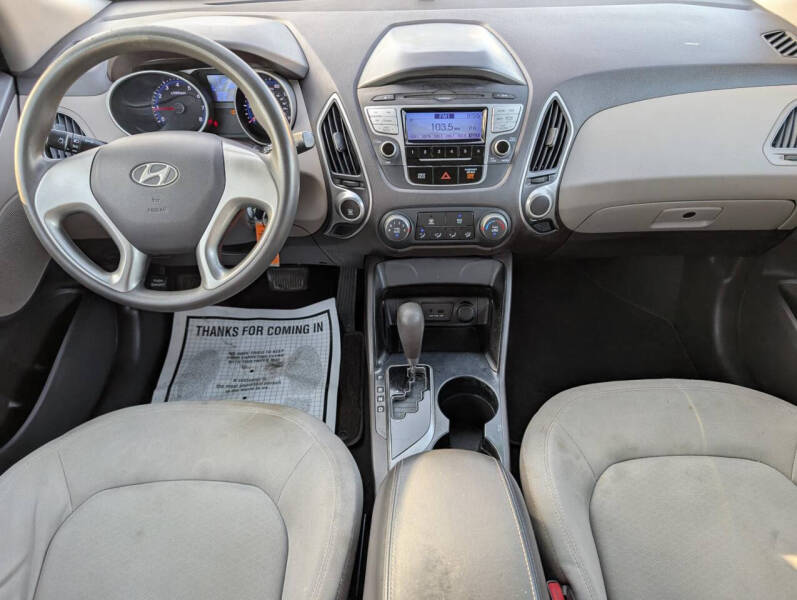 2012 Hyundai Tucson GL