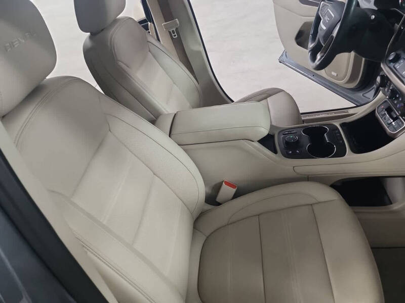 2020 GMC Acadia Denali