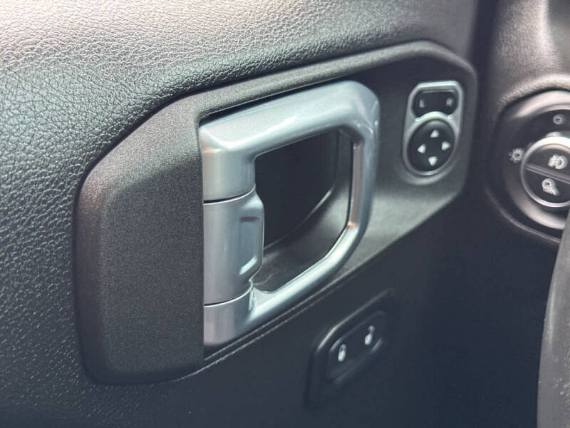 2022 Jeep Gladiator Willys