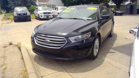 2018 Ford Taurus SEL