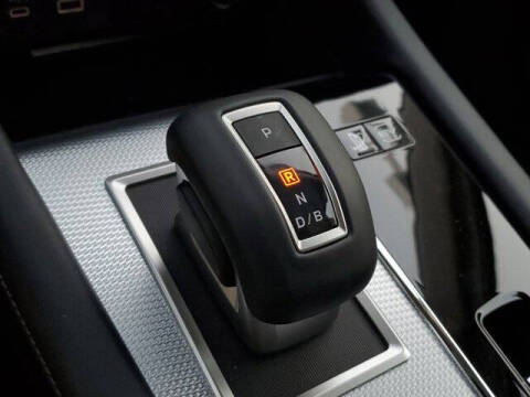 2025 Mitsubishi Outlander PHEV SEL