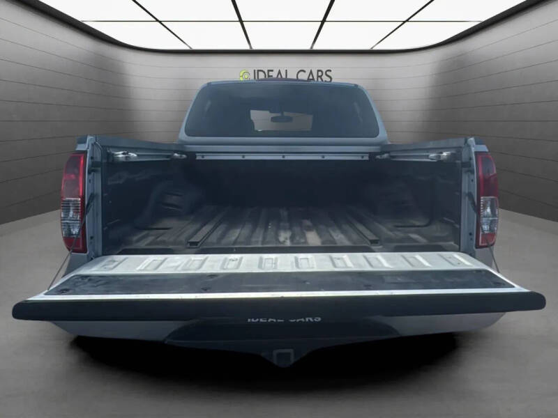2006 Nissan Frontier LE