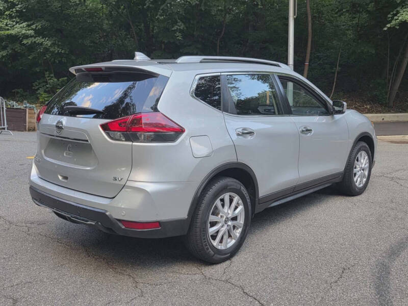 2020 Nissan Rogue SV