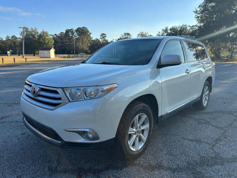 2011 Toyota Highlander Base's photo
