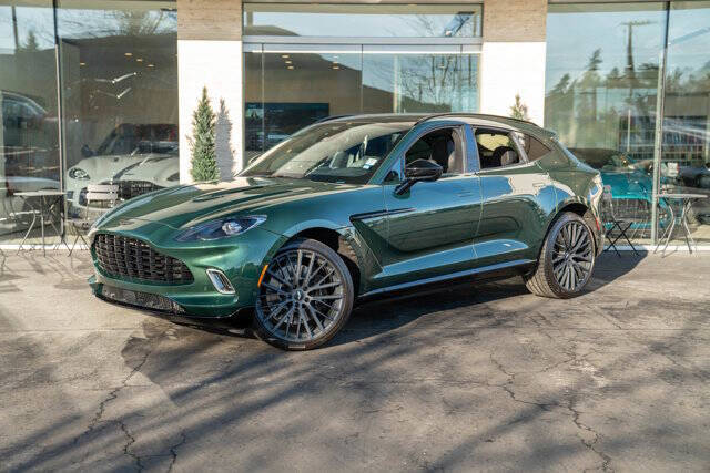 2022 Aston Martin DBX 43