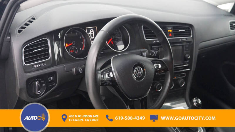 2020 Volkswagen Golf TSI