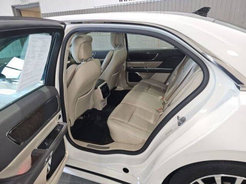 2018 Lincoln Continental Select
