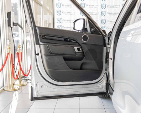 2020 Land Rover Discovery SE