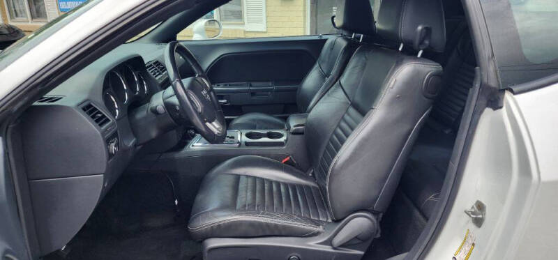 2013 Dodge Challenger SXT